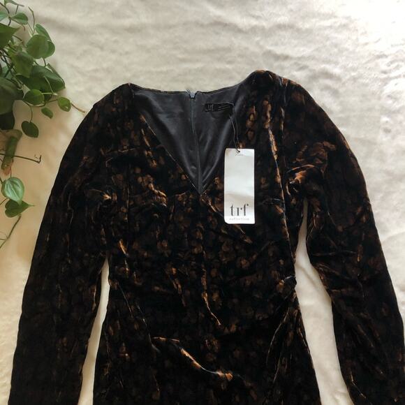 Zara Animal Print Velvet Faux Wrap Dress - Picture 6 of 7